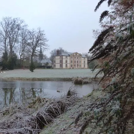 édouard André Dans Château Xix ème * Bracquetuit