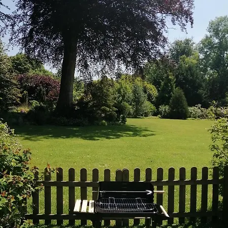 E André Le Domaine Des Jardins De